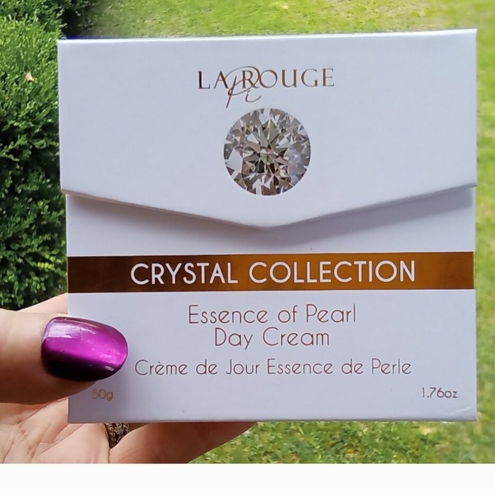 Le Piere Rouge Crystal Collection Essence of Pearl All Day Cream